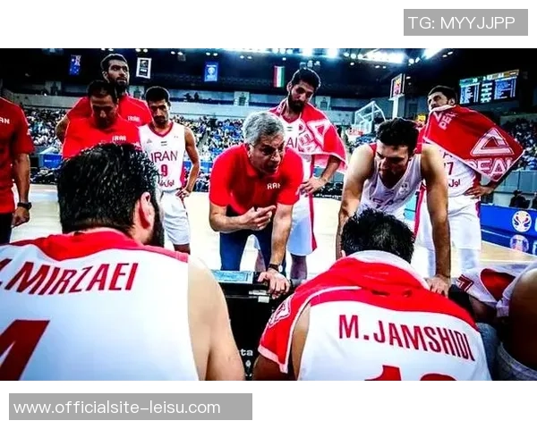 伊朗男篮对阵澳大利亚队的精彩对决分析与赛后点评