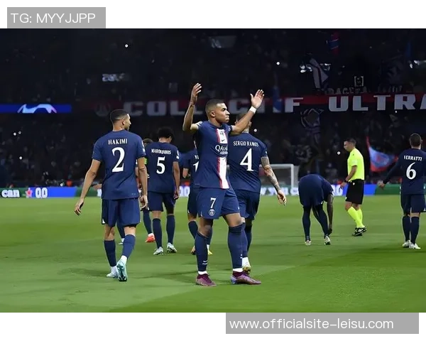 巴黎与拜仁精彩对决录像回放全程回顾与精彩瞬间分析 巴黎与拜仁精彩对决录像回放全程回顾与精彩瞬间分析