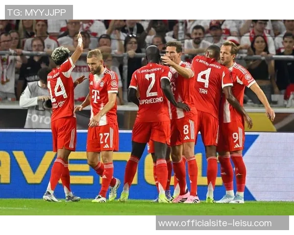 德甲精彩对决拜仁慕尼黑迎战汉堡全场录像回顾与精彩瞬间解析 德甲精彩对决拜仁慕尼黑迎战汉堡全场录像回顾与精彩瞬间解析